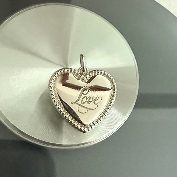 🩵Vintage Tiffany & Co. LOVE Heart - Beaded Edge Milgrain Pendant - FINAL PRICE - Picture 11 of 13